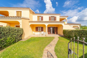 ISS Travel, Ambra apartments - 800 m from La Cinta beach San Teodoro